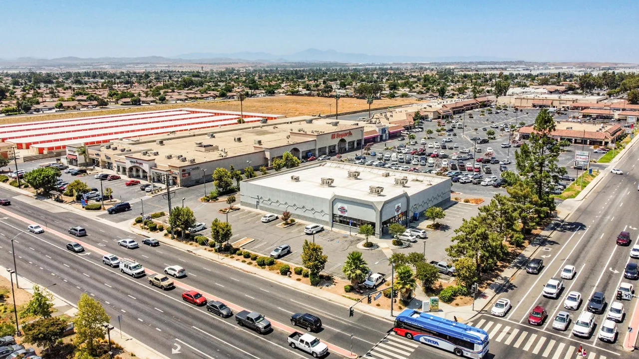 Commercial Roofing in Sunnymead Boulevard Corridor, Moreno Valley, CA